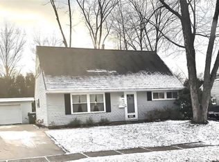 1684 Hanover St, Cuyahoga Falls, OH 44221