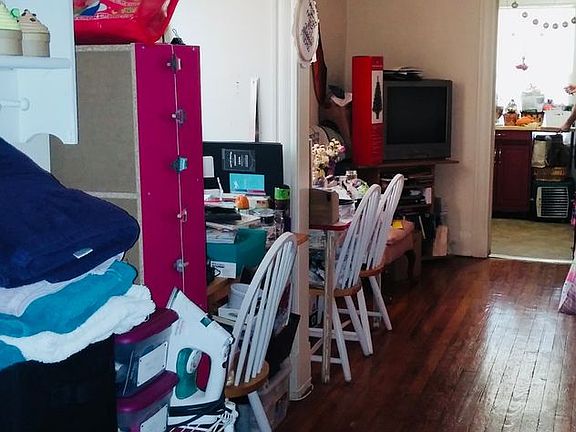 3rd image of 3314 Ellwood Ave APT D