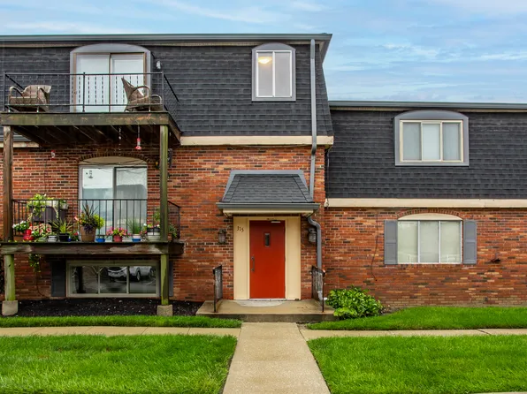 315 Elmead Ct APT 3017, Greenwood, IN 46142