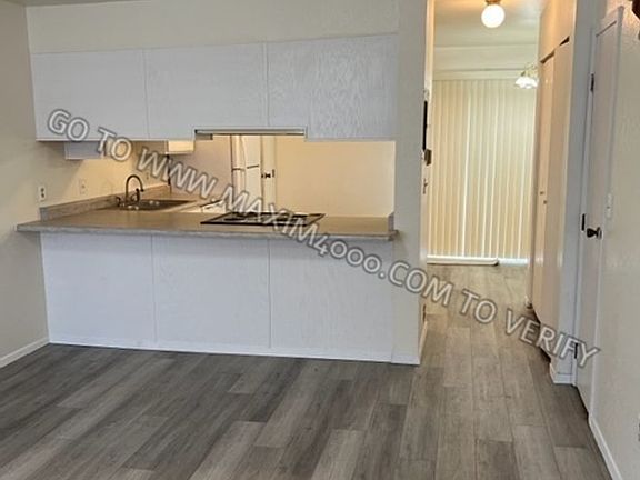 4th image of 209 Teller Ave APT 1