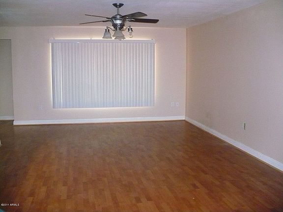 5th image of 10422 W Concho Cir