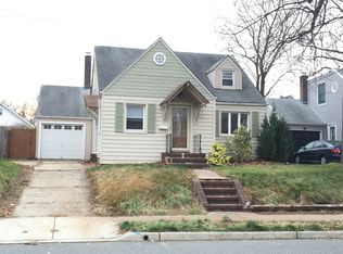 101 Becker Ave, Rochelle Park, NJ 07662