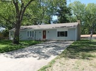 2720 S Maybrook Ave, Independence, MO 64057