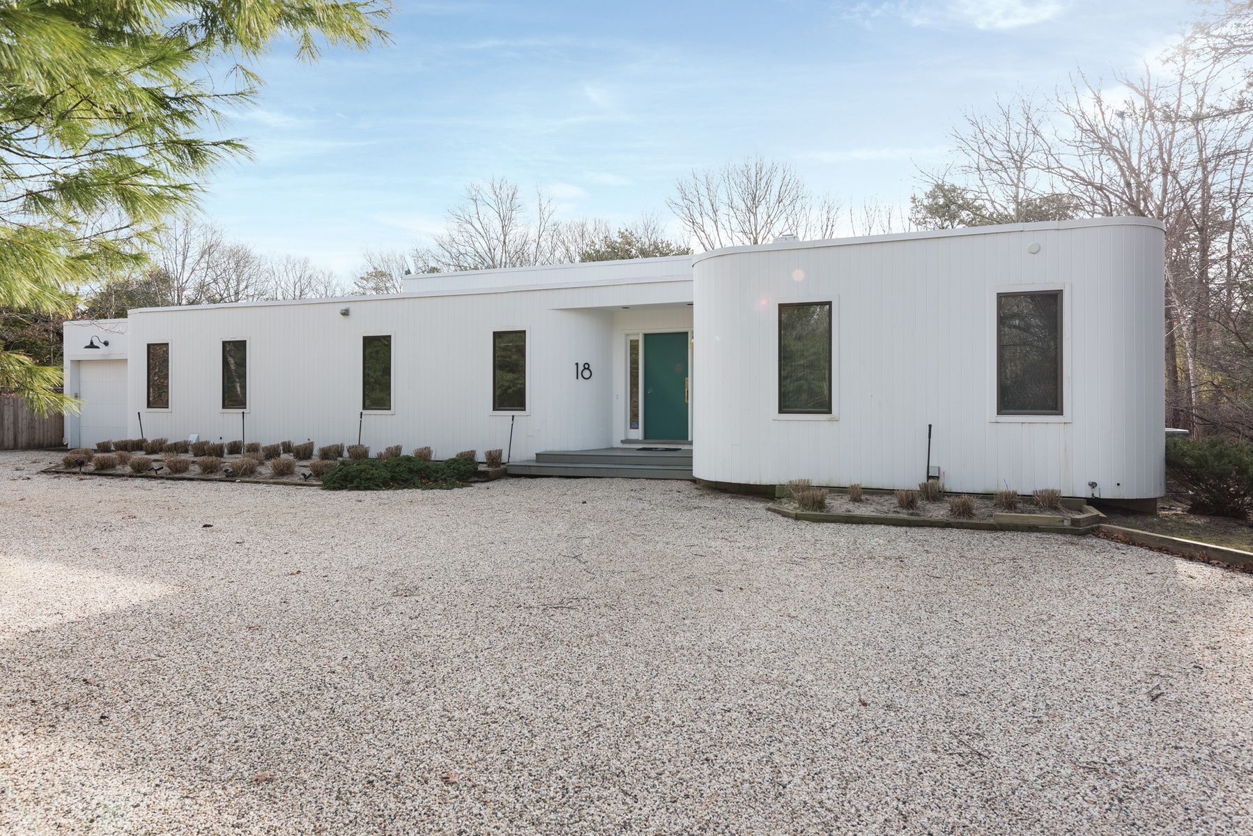 18 Indian Pipe Dr in Quogue Out East