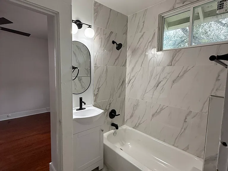 3539 Saint Charles Ave #H — Photo 6