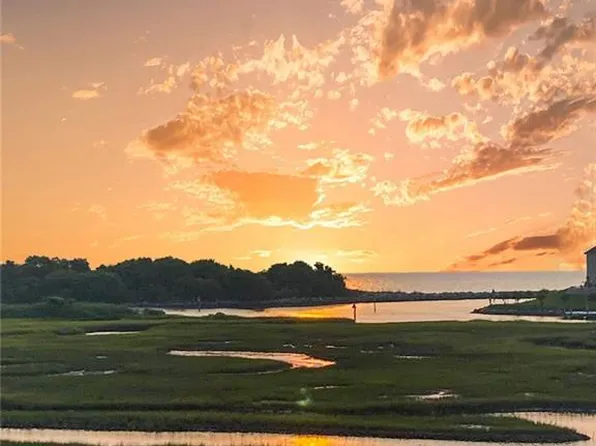 21 Mizzen Cir, Hampton, VA 23664