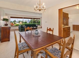 9909 NE 16th Pl, Bellevue, WA 98004