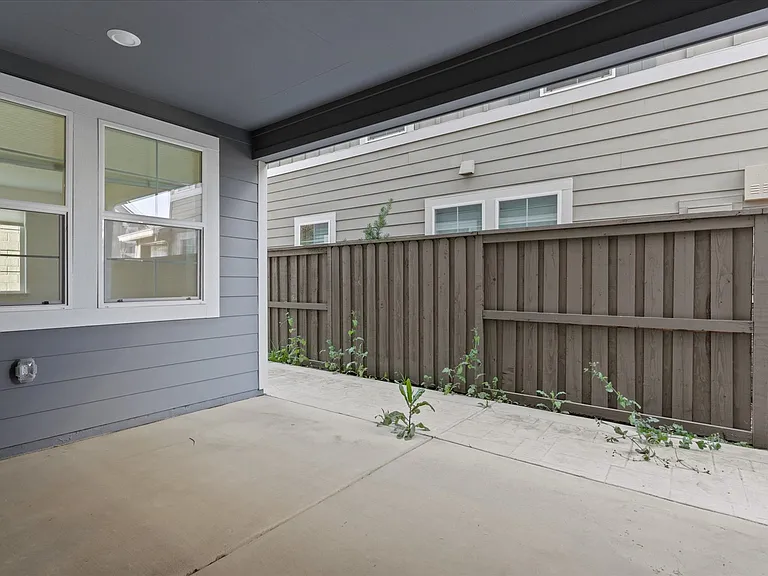 6921 Peak Way — Photo 28