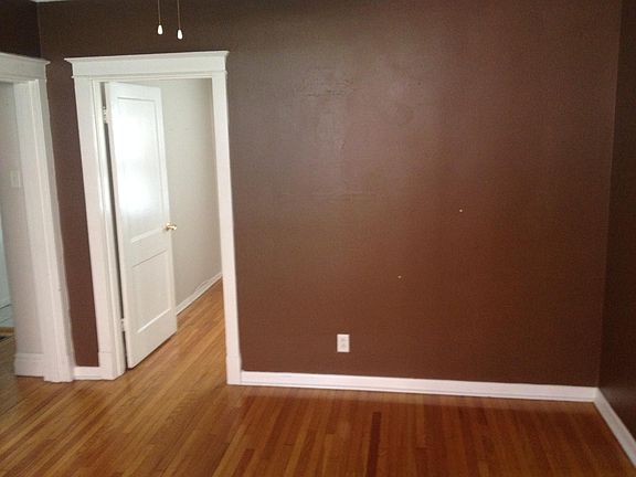 3rd image of 7317 Amherst Ave Floor 1