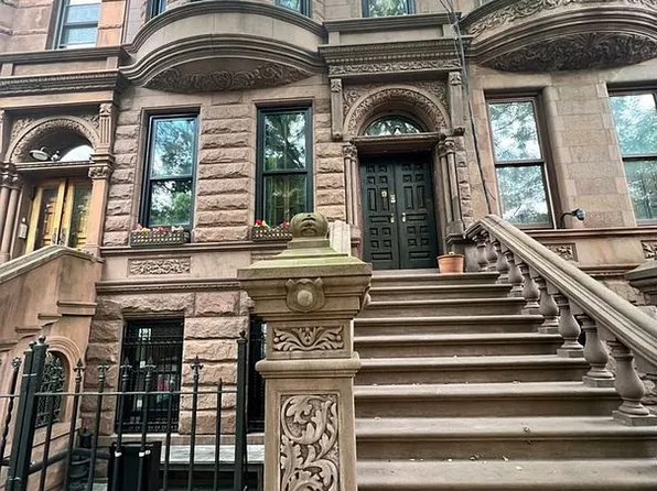128 W 121st St, New York, NY 10027