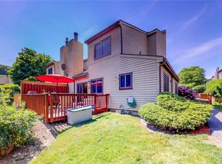 21 Sycamore Ct, Highland Mills, NY 10930