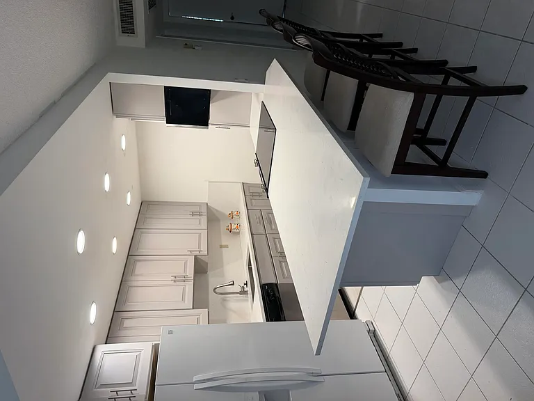 2038 Exeter #C — Photo 18