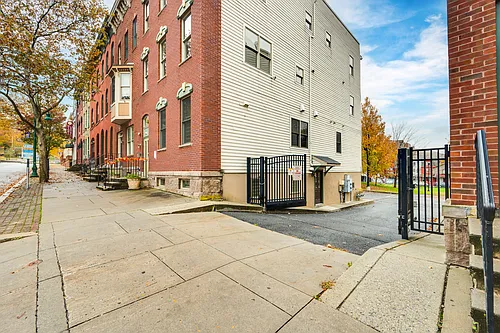 1016B Penn St #A Photo 1 1016B Penn St #A Photo 1