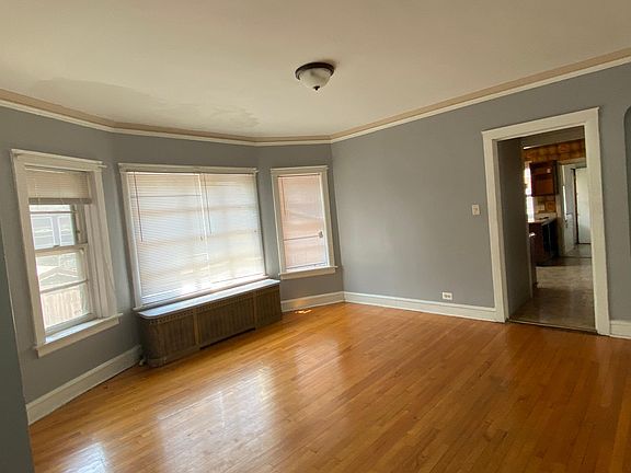 2nd image of 1526 N Austin Blvd APT 1