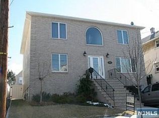 431 Jefferson St, Carlstadt, NJ 07072