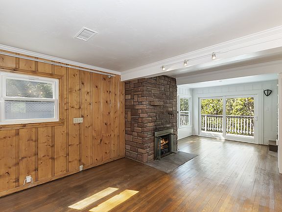 2nd image of 631 Acacia Dr