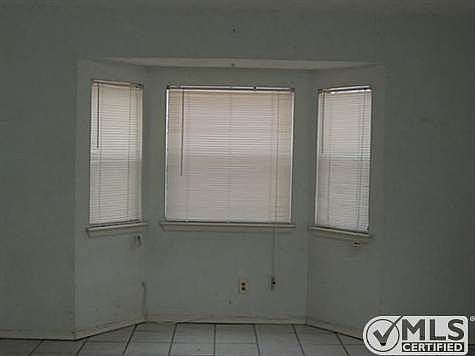 3rd image of 10913 Highwood Way #A