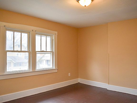 5th image of 3634 Birchwood Ave