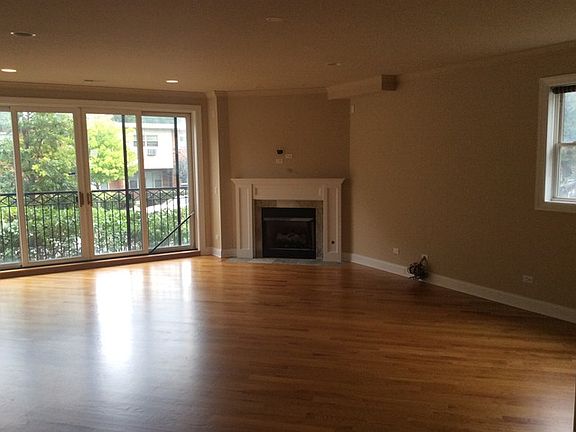 3rd image of 3560 S Giles Ave Unit 1