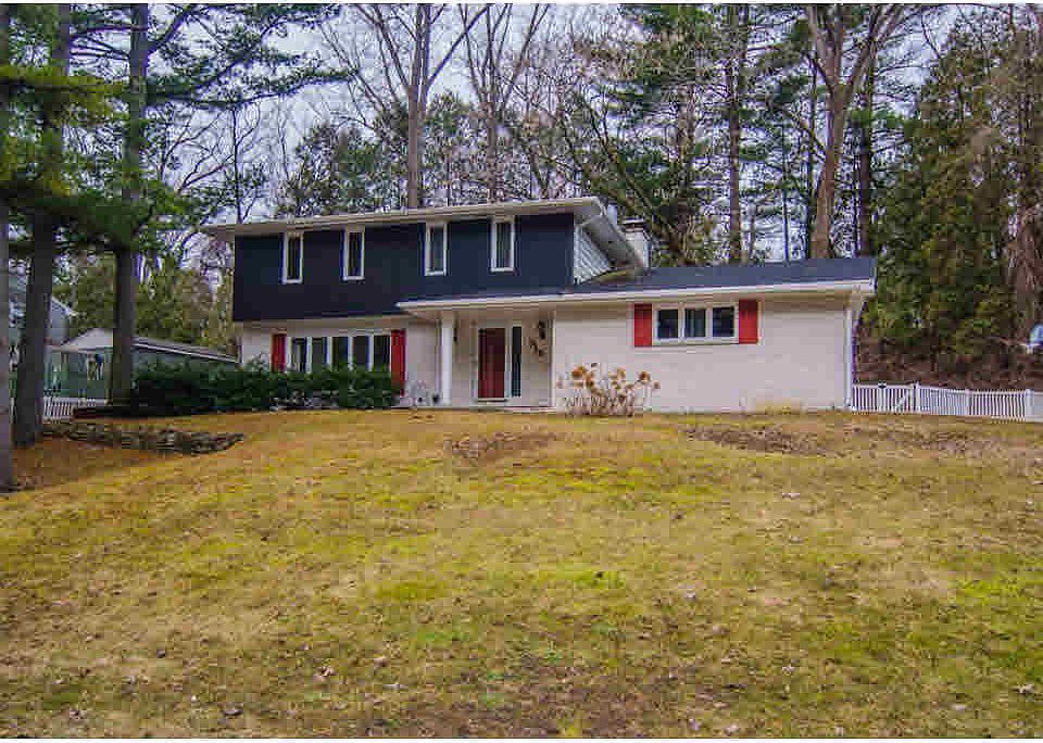 1st image of 919 Laverne Dr