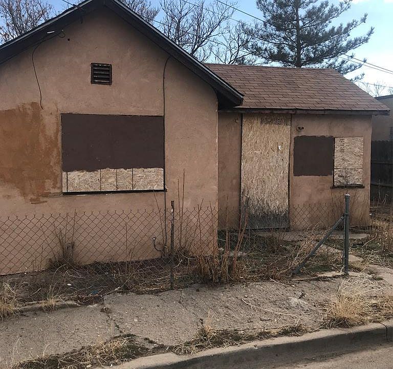 1st image of 810 N Salem Ave