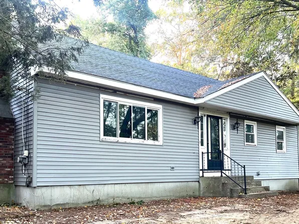 831 Providence Rd, Whitinsville, MA 01588