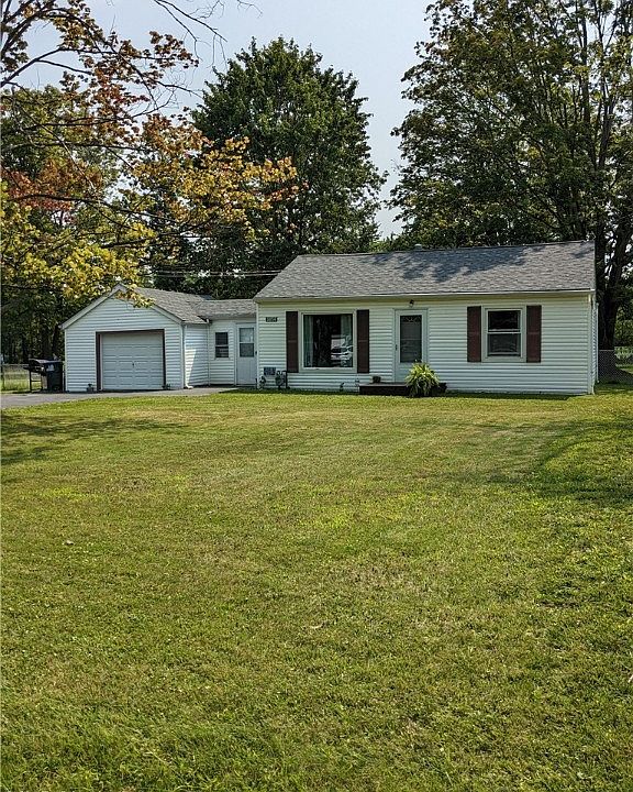 1st image of 3856 Miller Dr