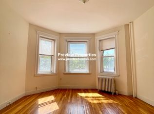 1637 Commonwealth Ave #2P, Brighton, MA 02135