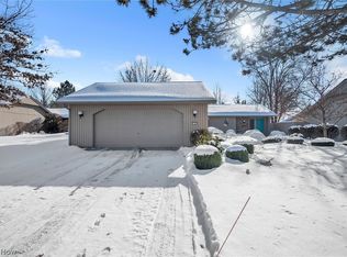 21397 Timber Oak Ct, Strongsville, OH 44149