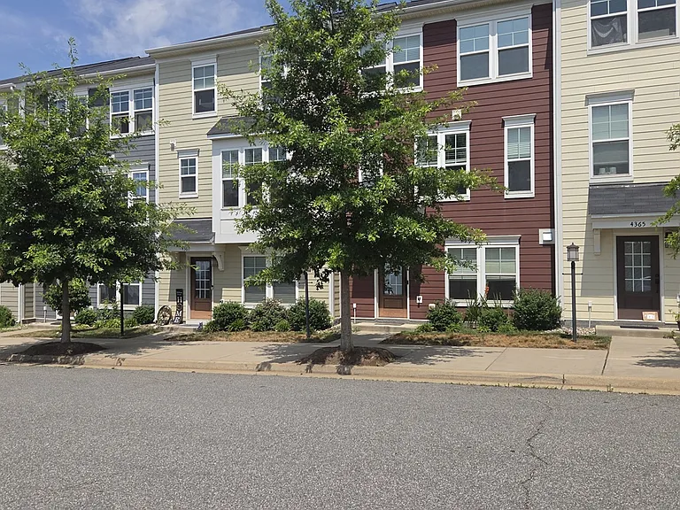 4363 Berkmar Dr — Photo 10