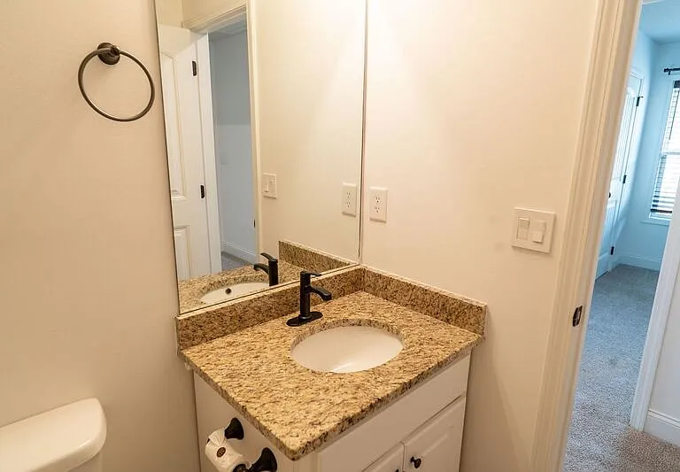 1394 Hardigree Rd — Photo 27