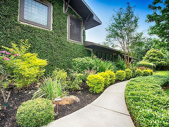 5th image of 2160 Meadowlark Ln