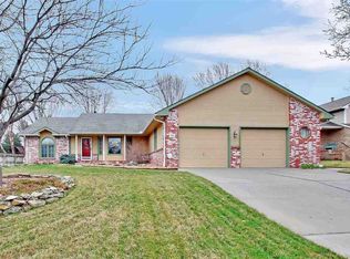 138 S Birch Ct, Andover, KS 67002