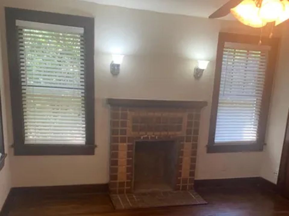1st image of 2617 N Hudson Ave APT 201
