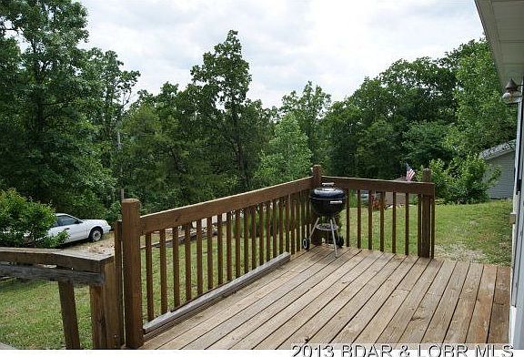 5th image of 284 Storm Cove Dr