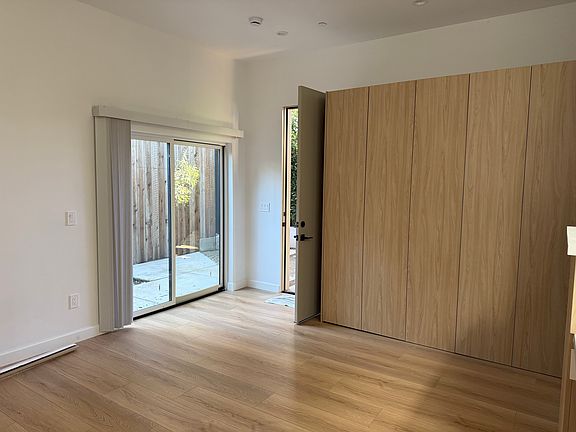 5th image of 2851 S Sycamore Ave #1/2