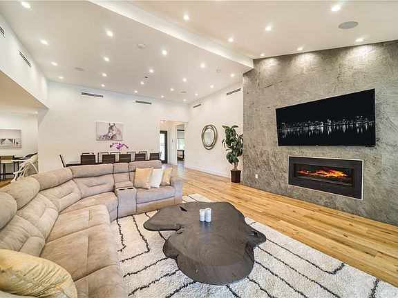 5th image of 5811 Beckford Ave