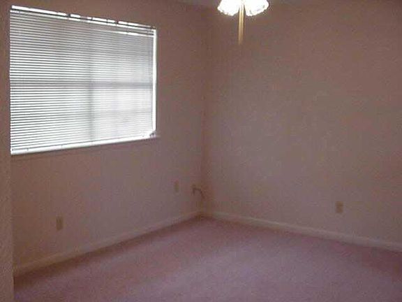 3rd image of 620 N Baer Dr