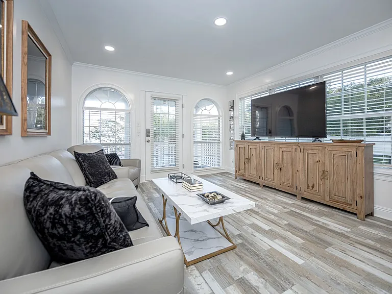1102 Stanfield Point Rd — Photo 36