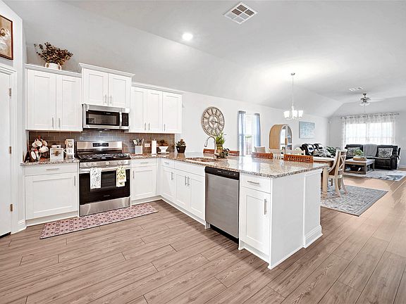 5th image of 14005 Seneca Lane Ct