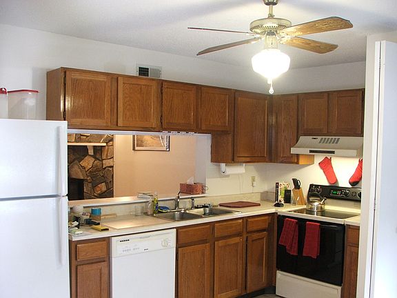 Bright kitchen with lots of storage