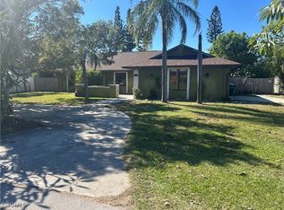 1318 SW 2nd Ave, Cape Coral, FL 33991