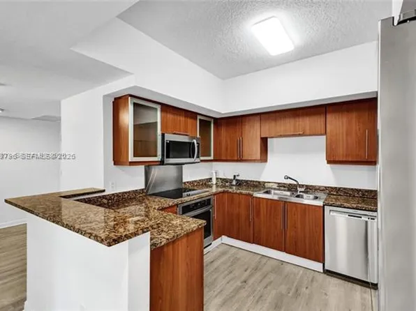 888 Douglas Rd, Miami, FL