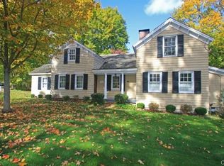 10 West St, Newtown, CT 06470