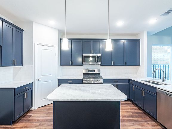 5th image of 225 Bonita Beach Dr