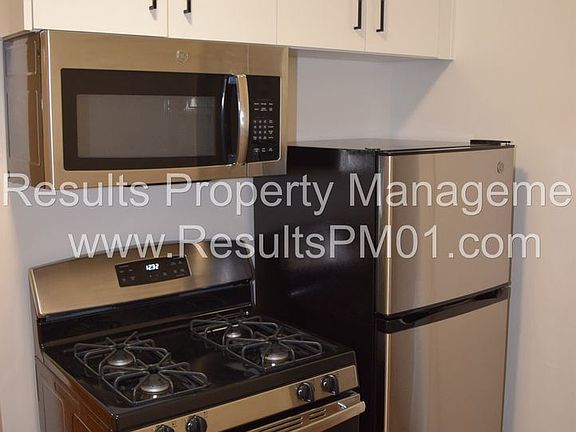 4th image of 1621 T St APT A