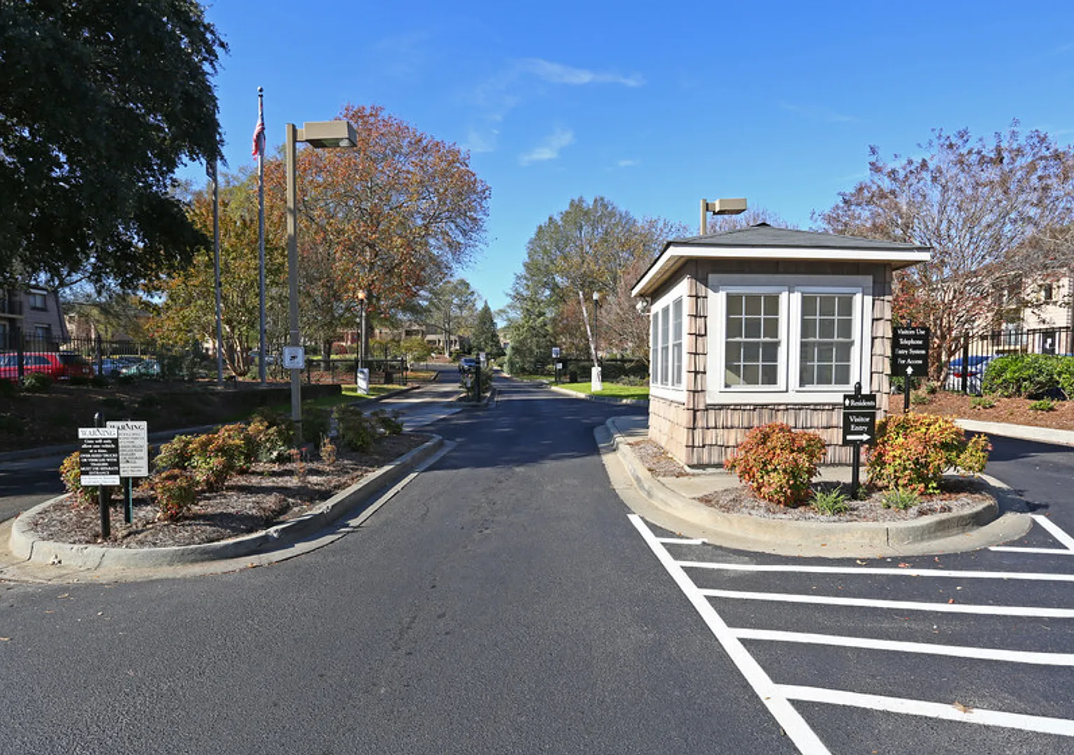 bg0410 — Photo 2