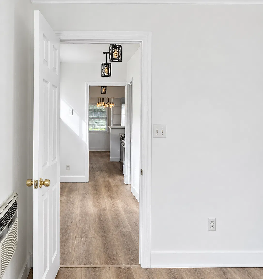 3 bed, 1066 sqft, $3,750 — Photo 4