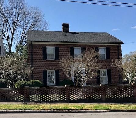 1st image of 121 Lady Astor St