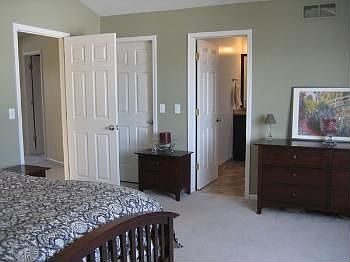 5th image of 2243 Willow Beach St